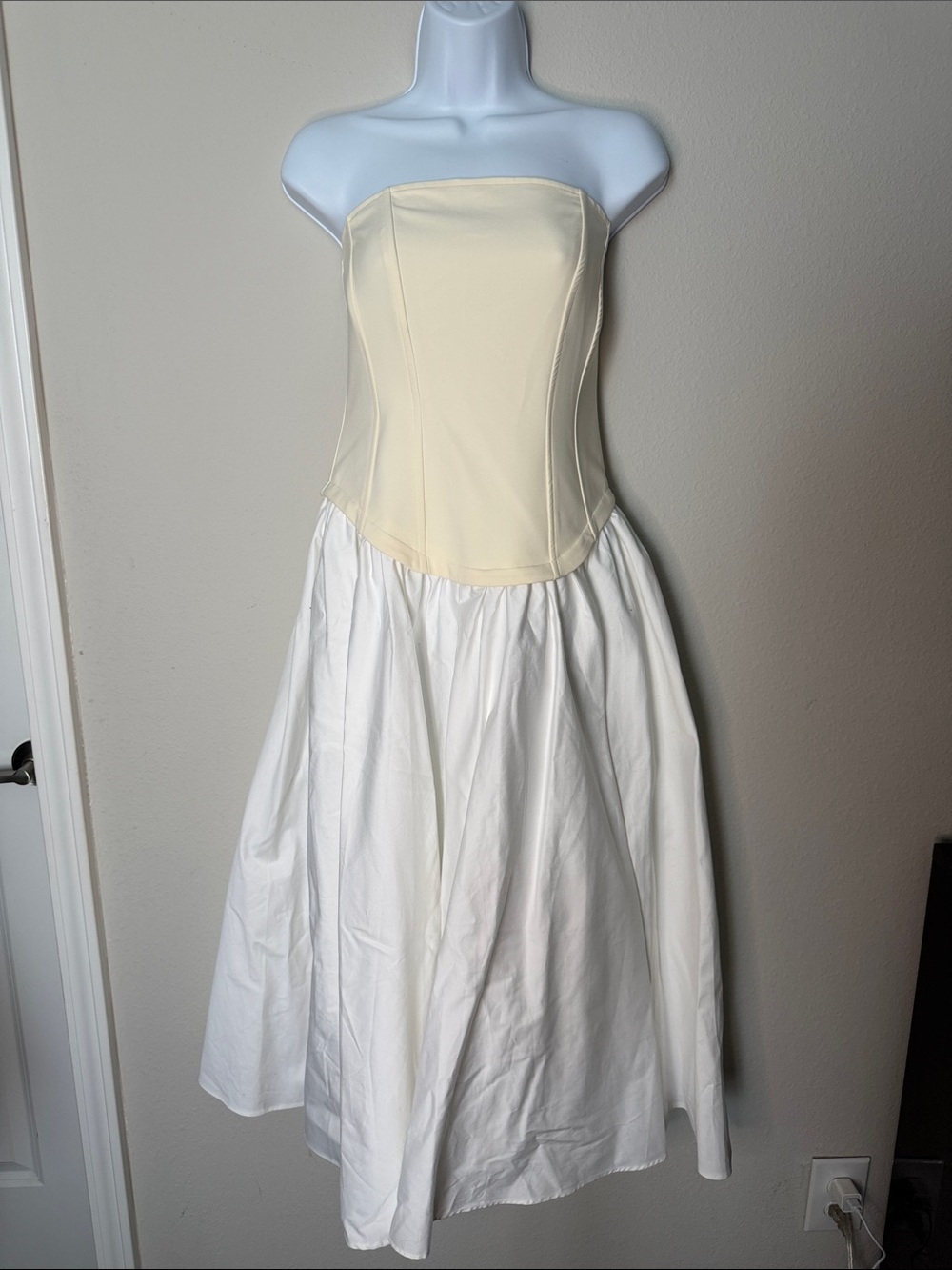 Toccin Melody Strapless Corset Ivory Dress
